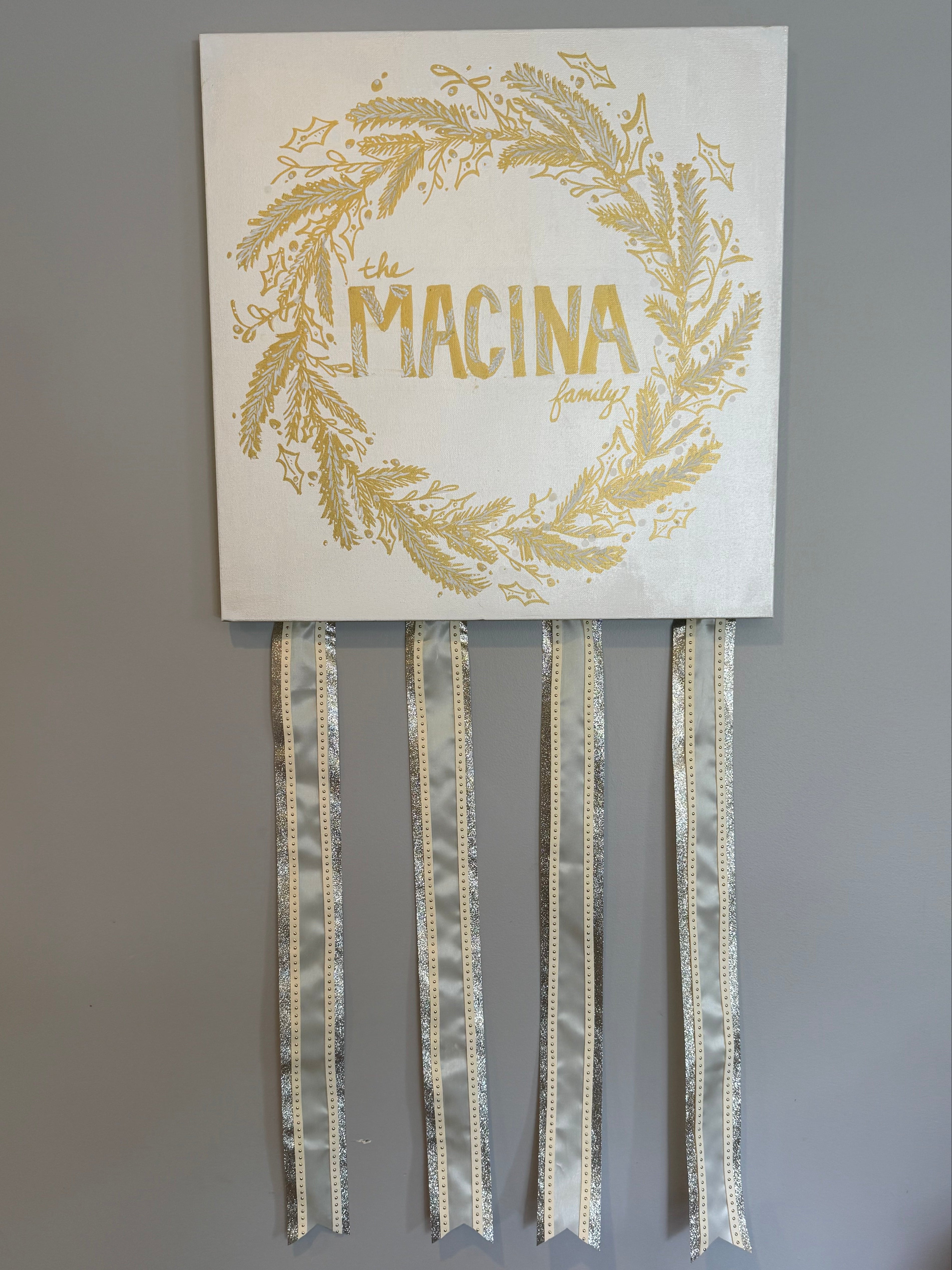 Gold and White Keepsake Wreath